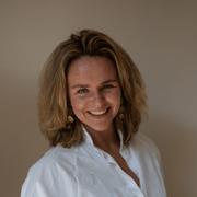 Profile picture of Loes van der Weerd