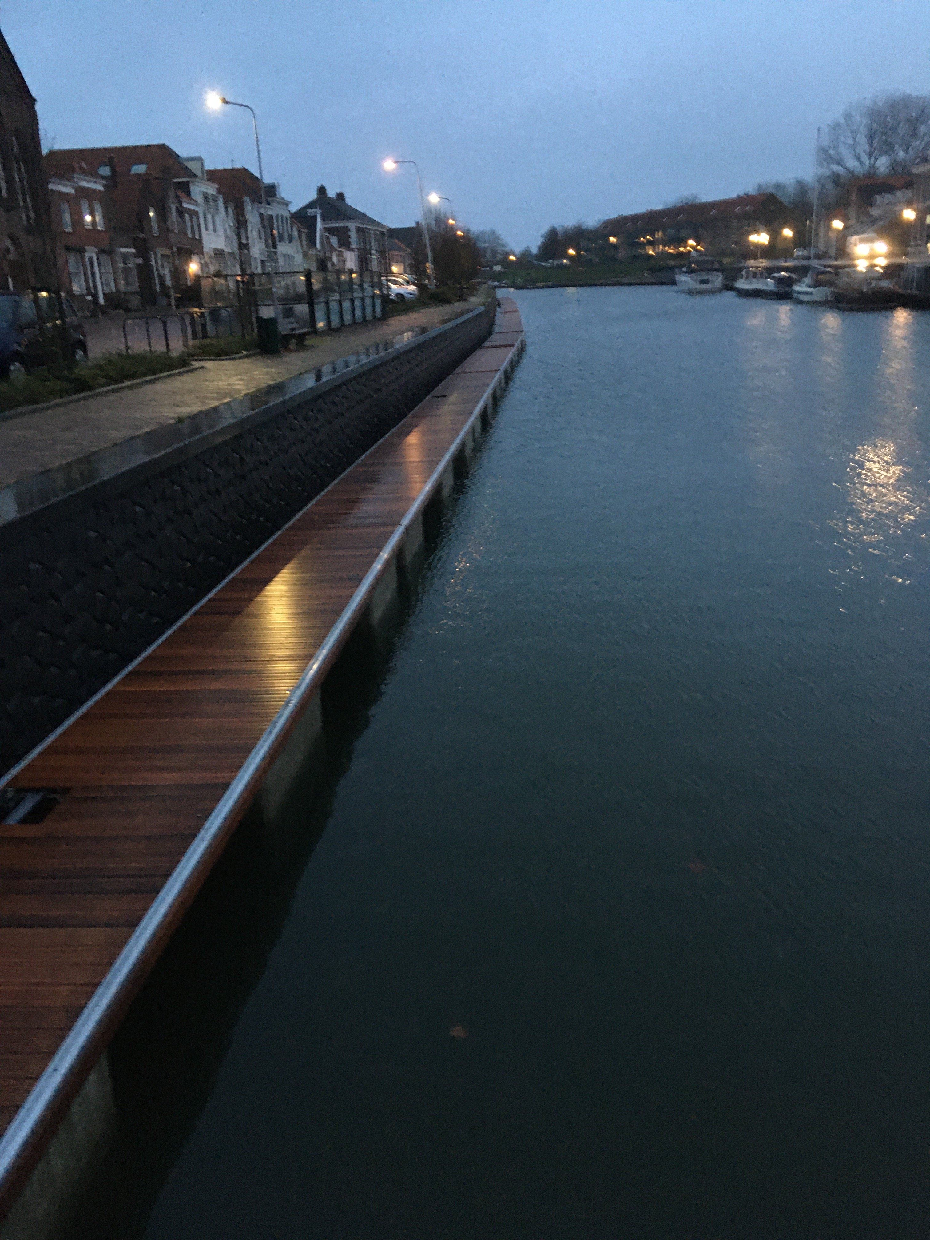 Nieuwe drijvende steiger Oude Haven noord 2