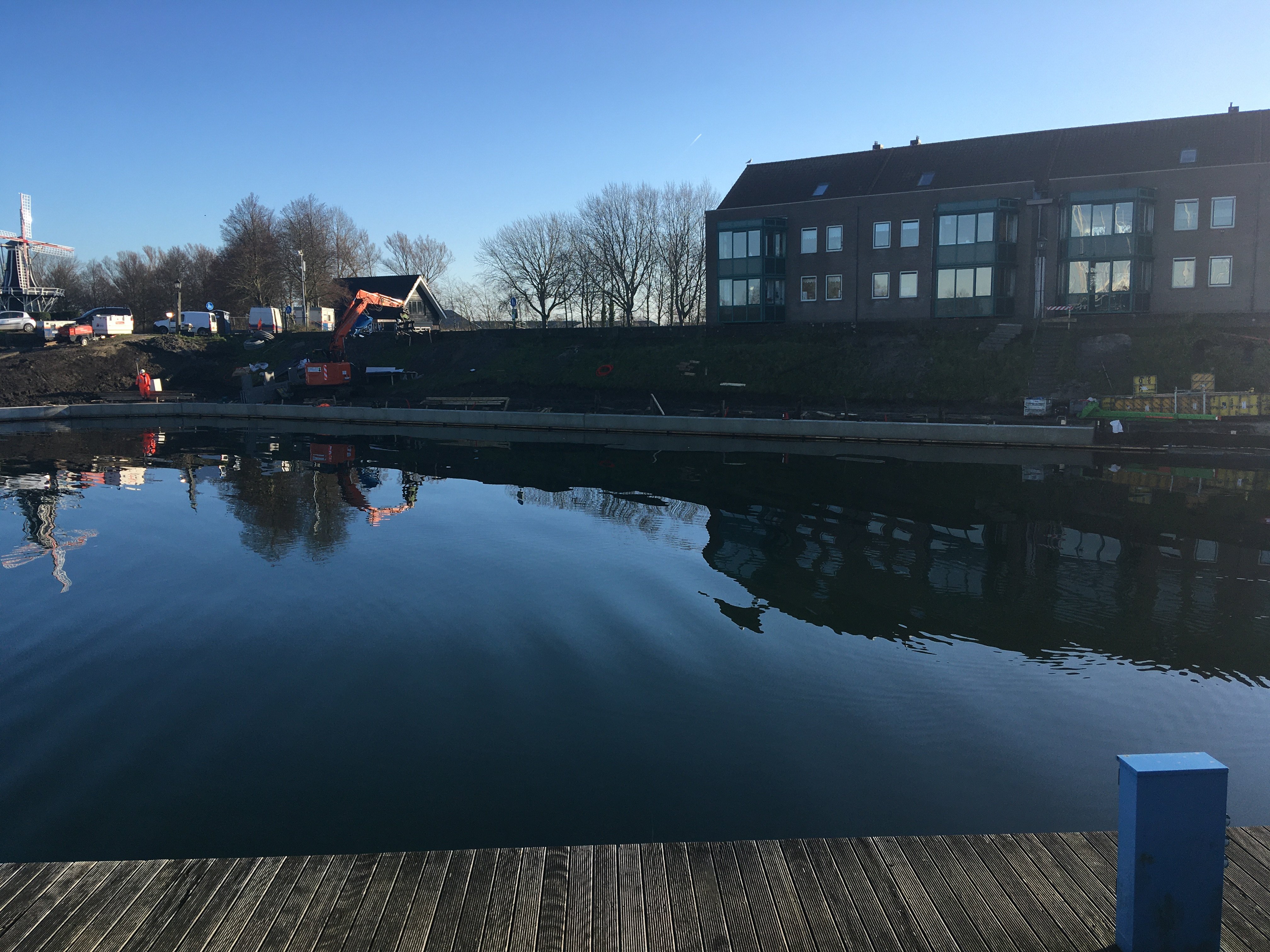 Nieuw gestorte deel betonnen deksloof kade P