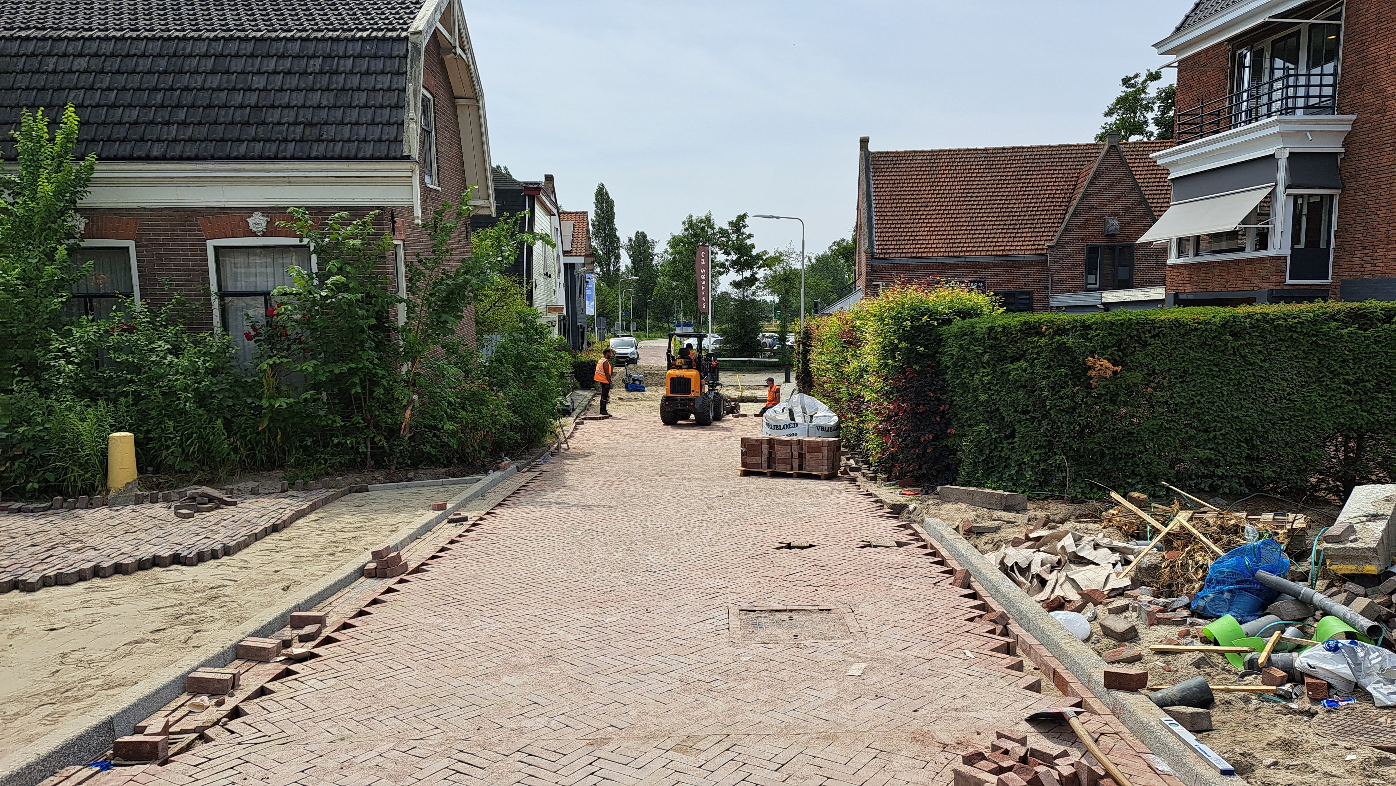 Foto 3: Eerste deel van de straat naar Amstelparking is aangebracht.