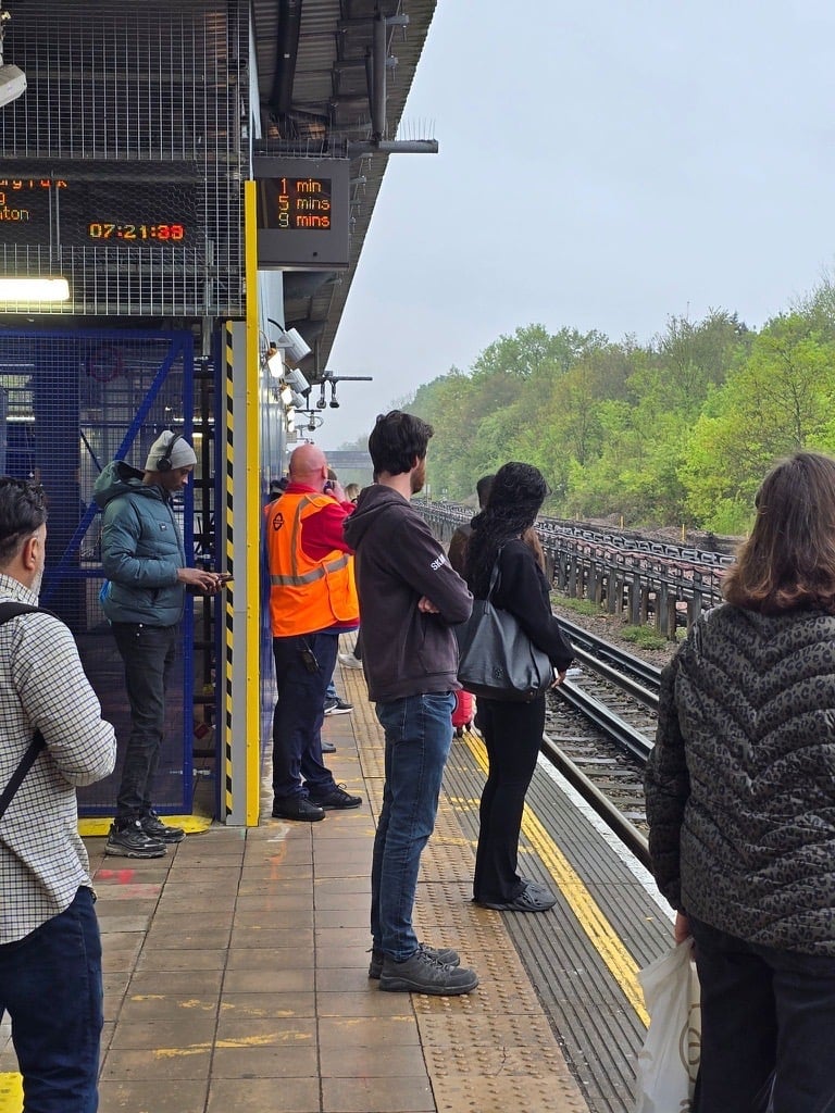 Northolt Tube station step-free access scheme