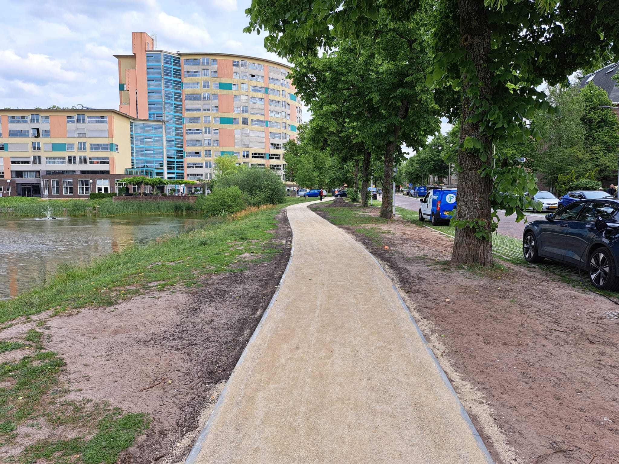 Wandelpad lang vijver