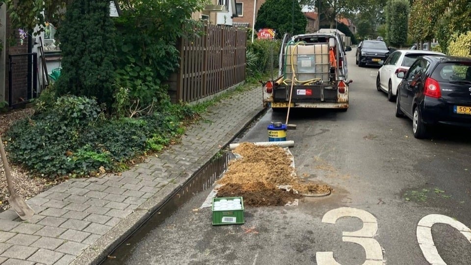 Situatie van een boring waarbij we de opbouw van de weg en de bodem onderzoeken.