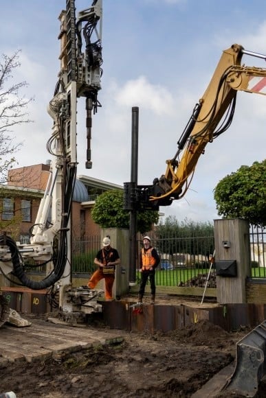 Eerste paal damwand wordt geslagen Kudelstaartseweg Kudelstaart AGV 2025