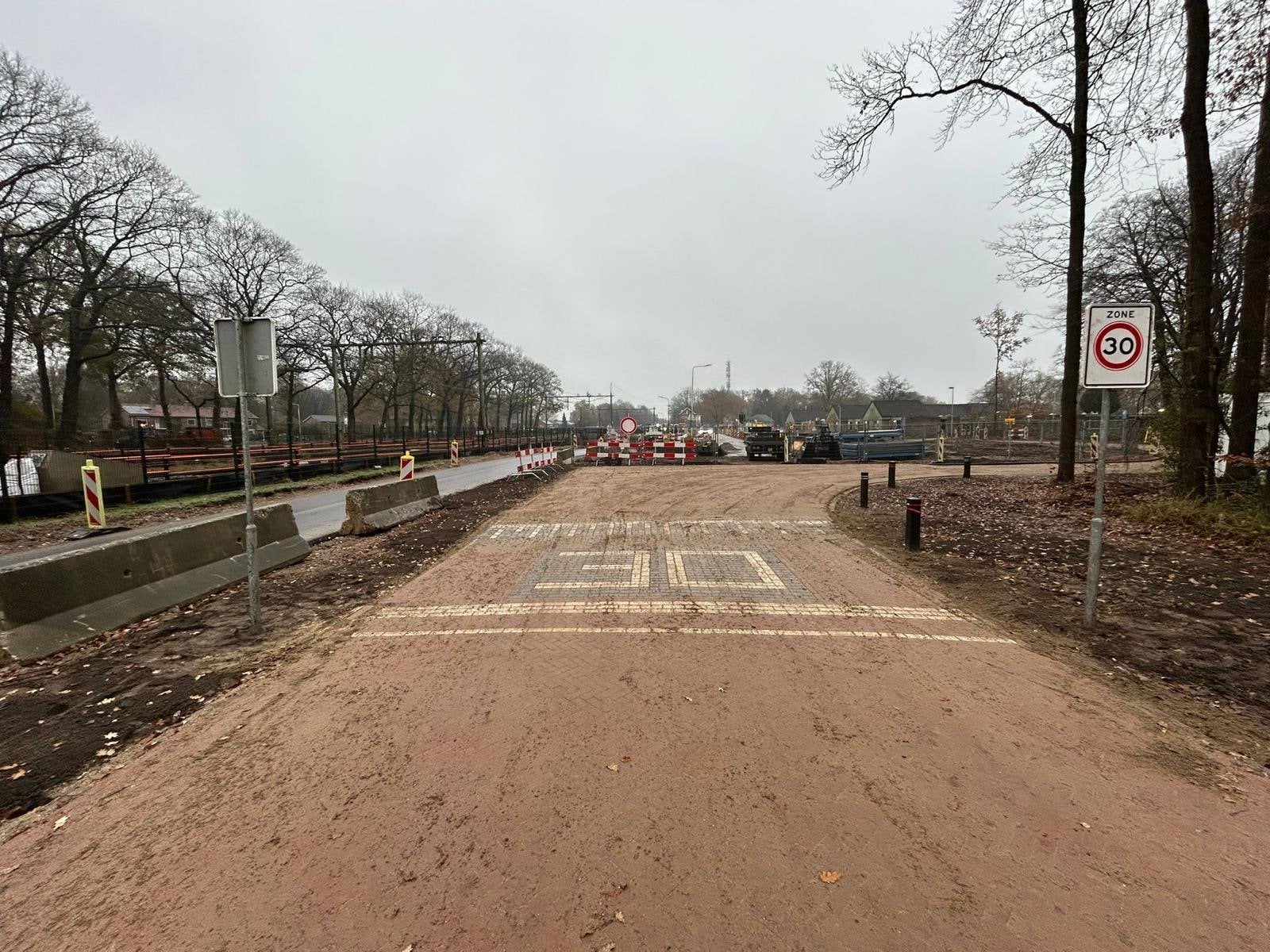 Nieuwe Parallelweg vanaf de kant van de brandweer
