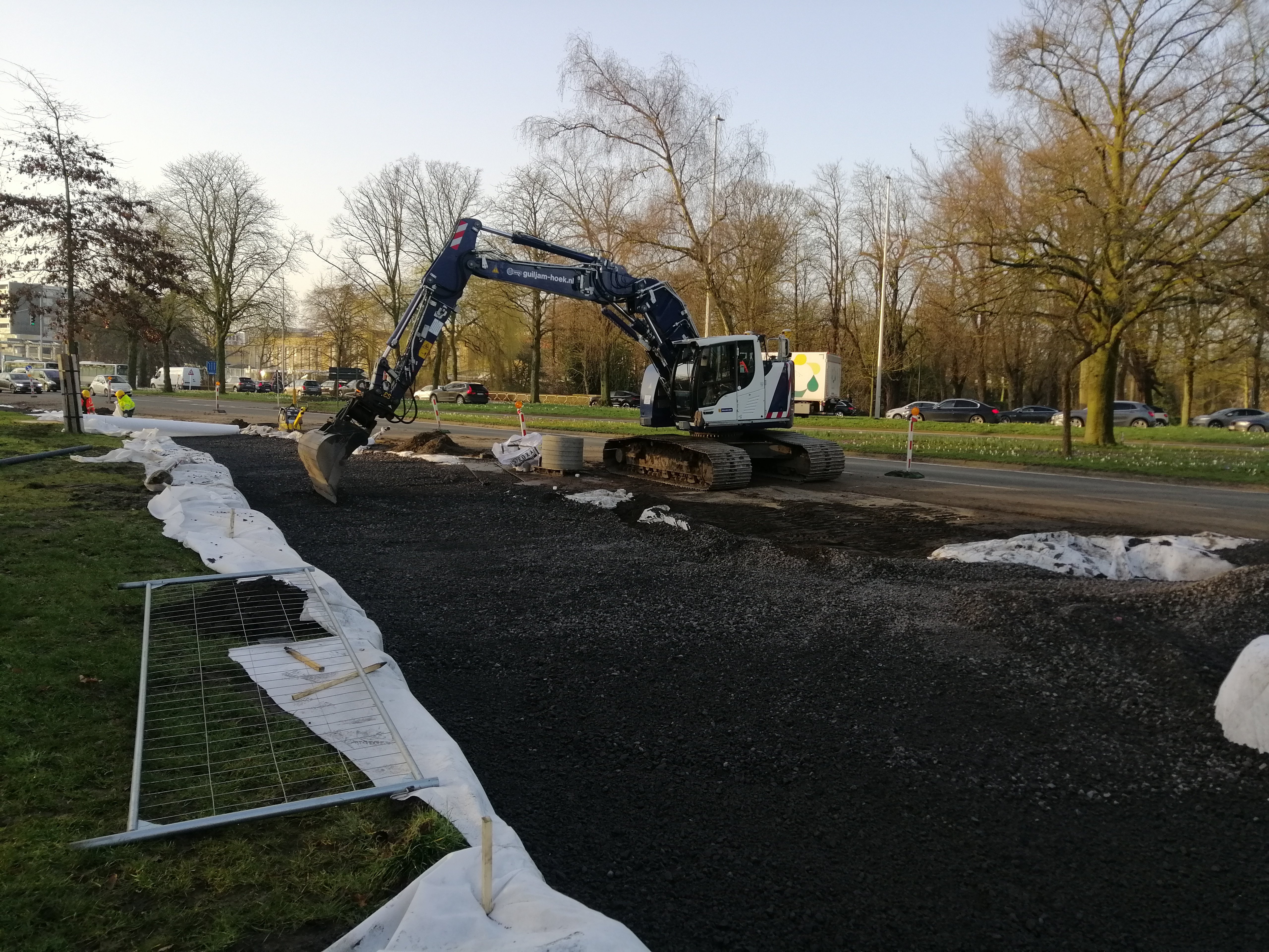 Aanleg fietspad langs R30 in Koning Albert I-park