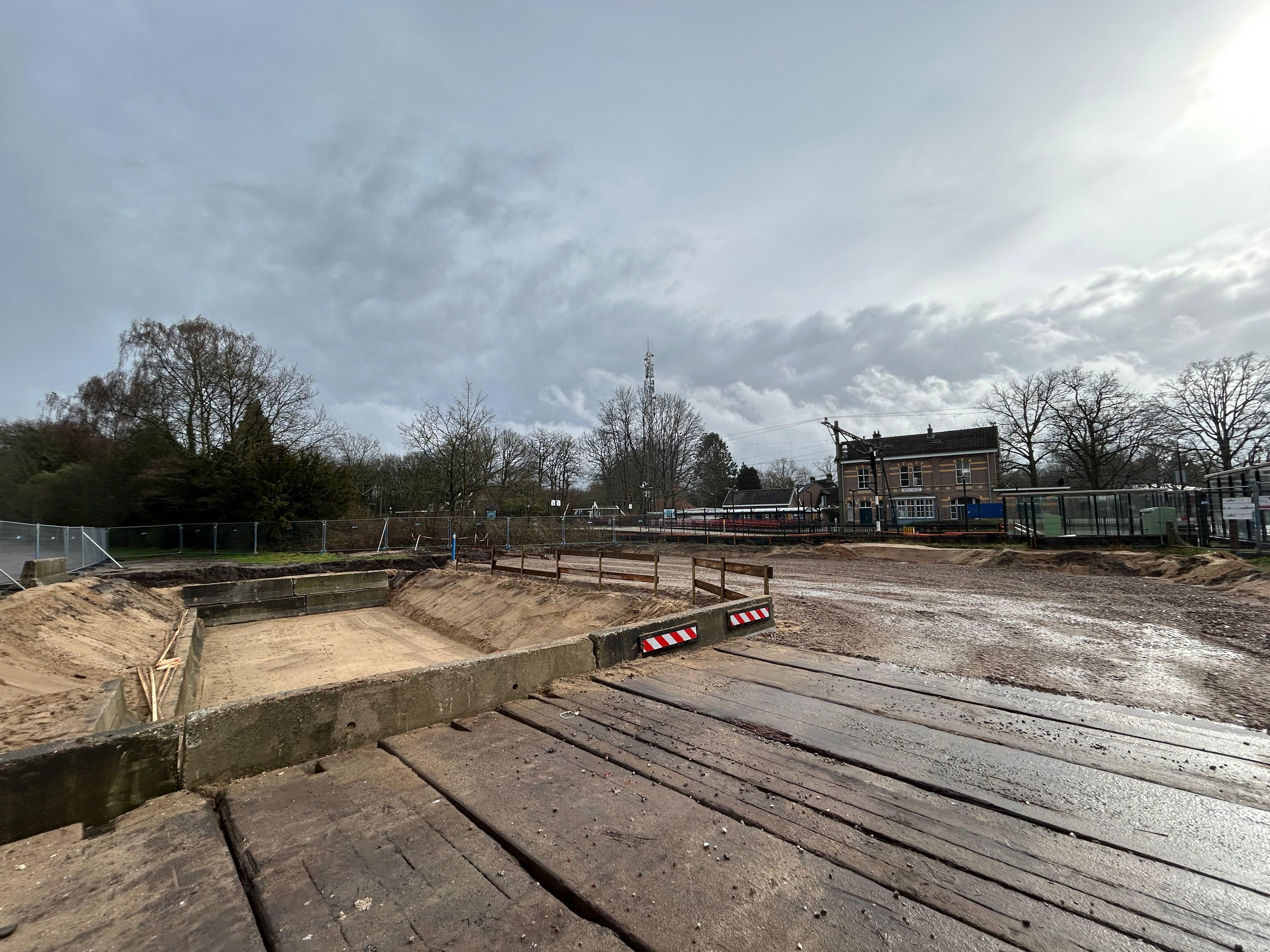 Bouwterrein waar de steunpunten voorgebouwd gaan worden