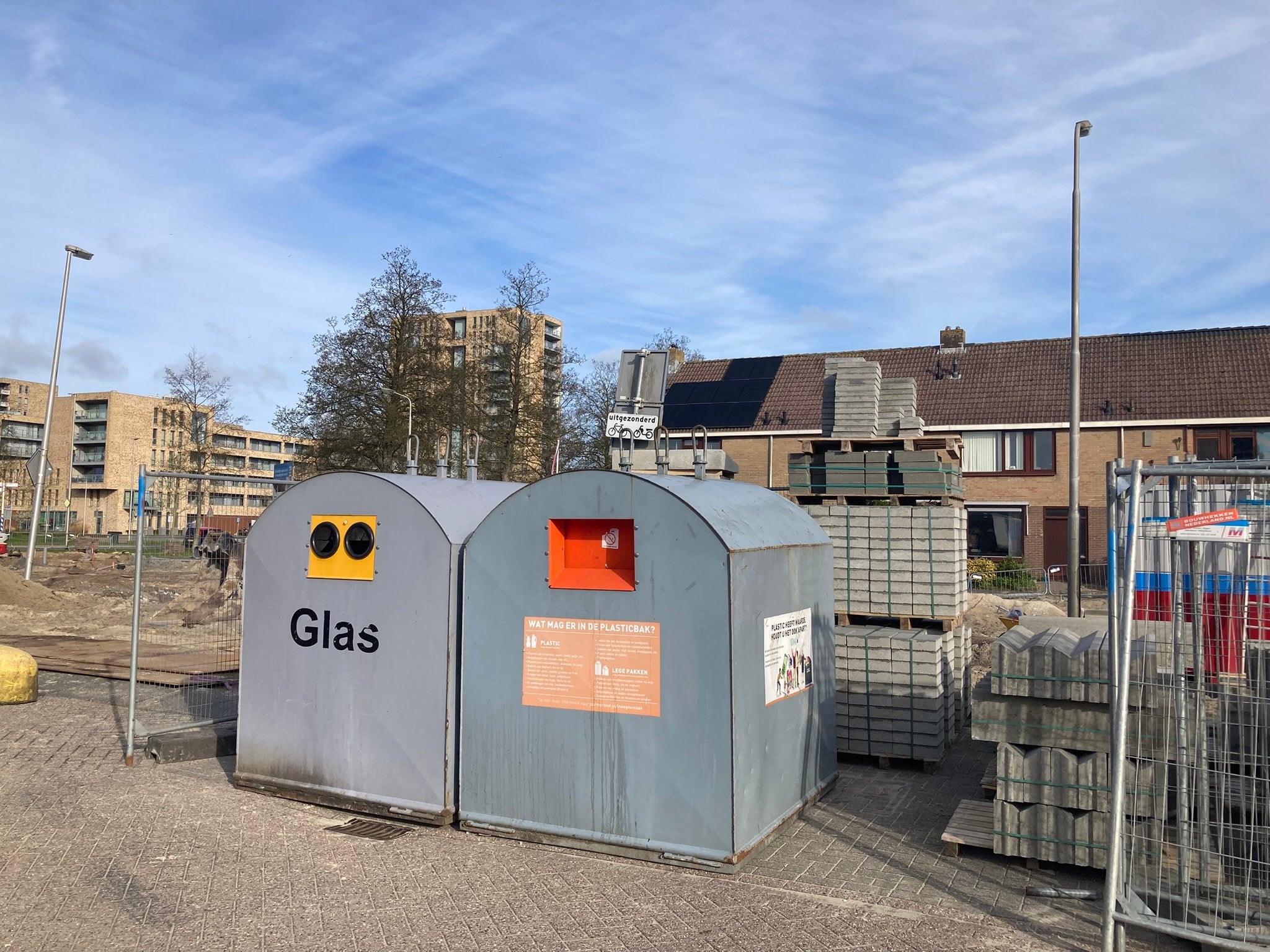 Tijdelijke bovengrondse containers voor glas en PMD (plastic, metaal- en drinkverpakkingen)