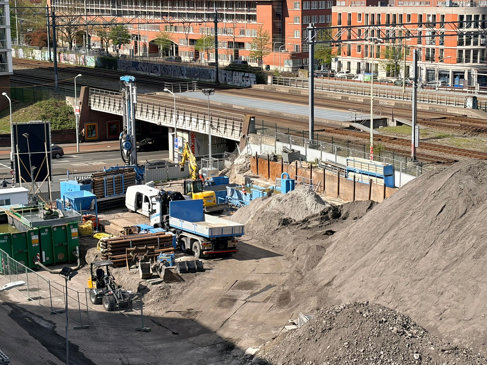 Boren van een bron voor het bodemenergiesysteem ook wel warmtekoudeopslag (WKO) genoemd