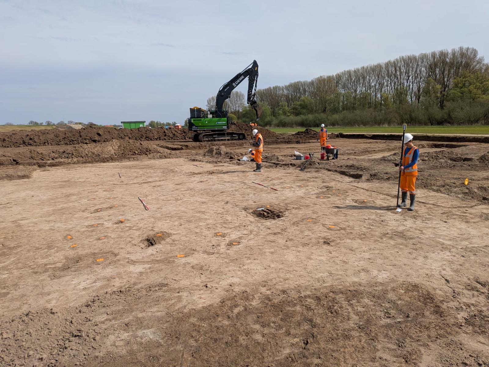 De sporen van het prehistorische erf worden blootgelegd. Bron: Onderzoeksbureau RAAP.