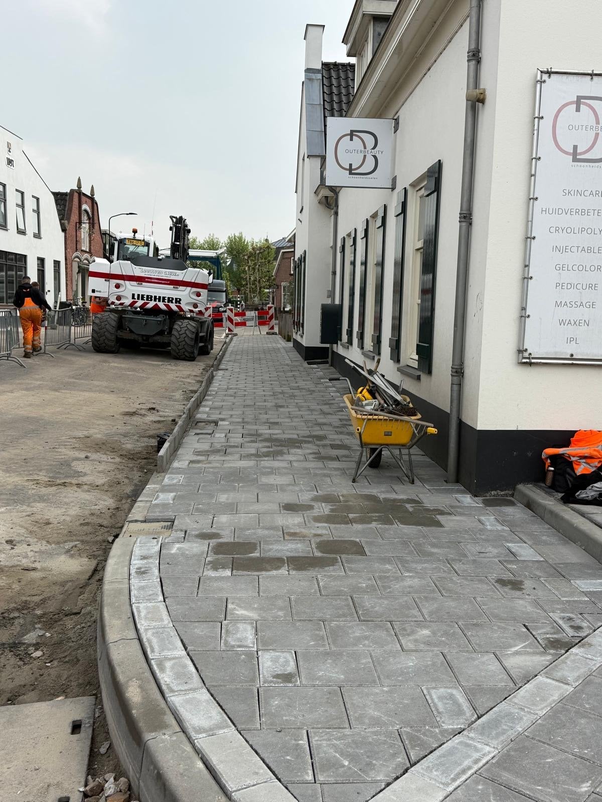 Bestrating trottoir Herenweg