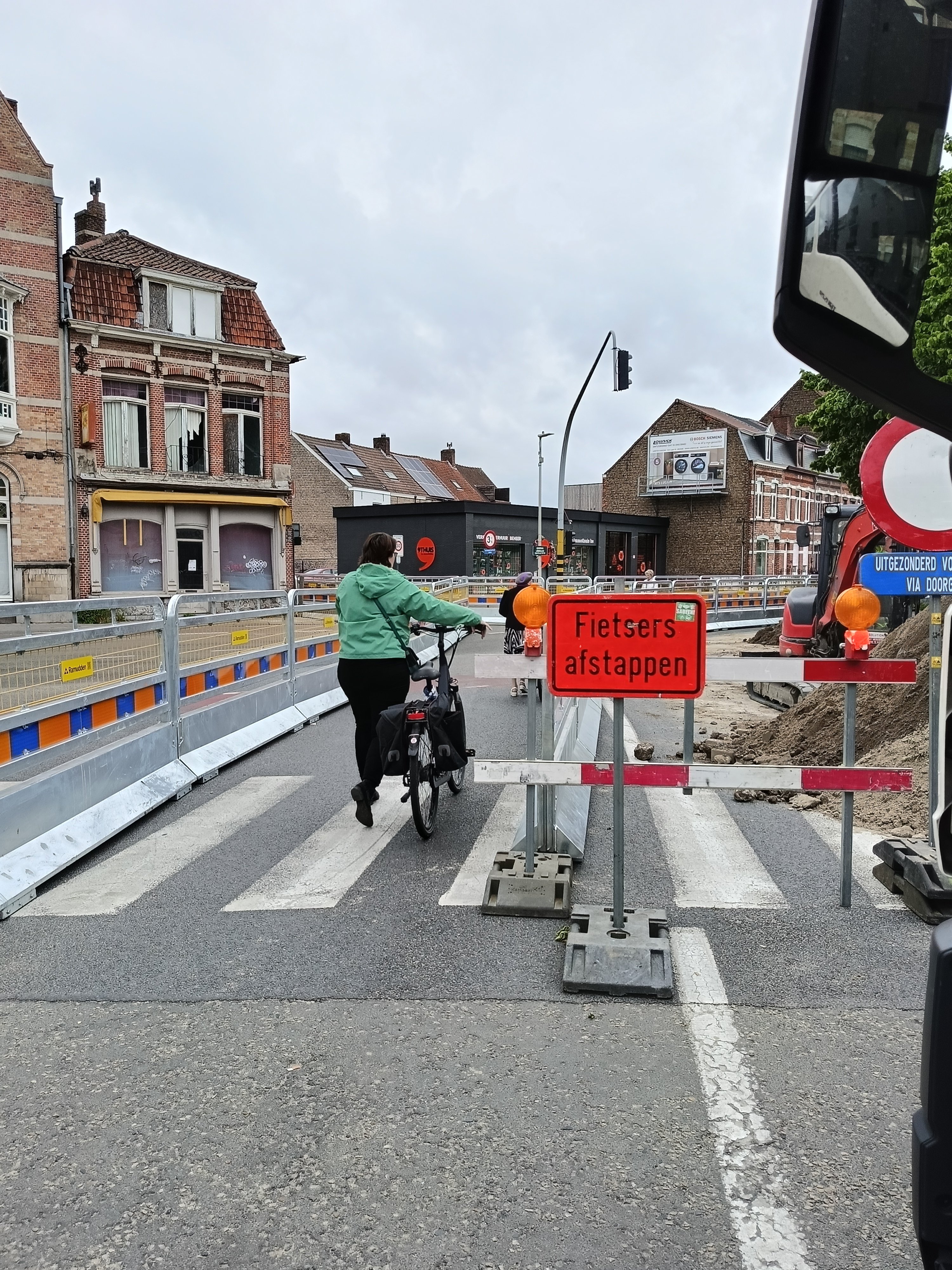 Voetgangersdoorsteek in de werfzone