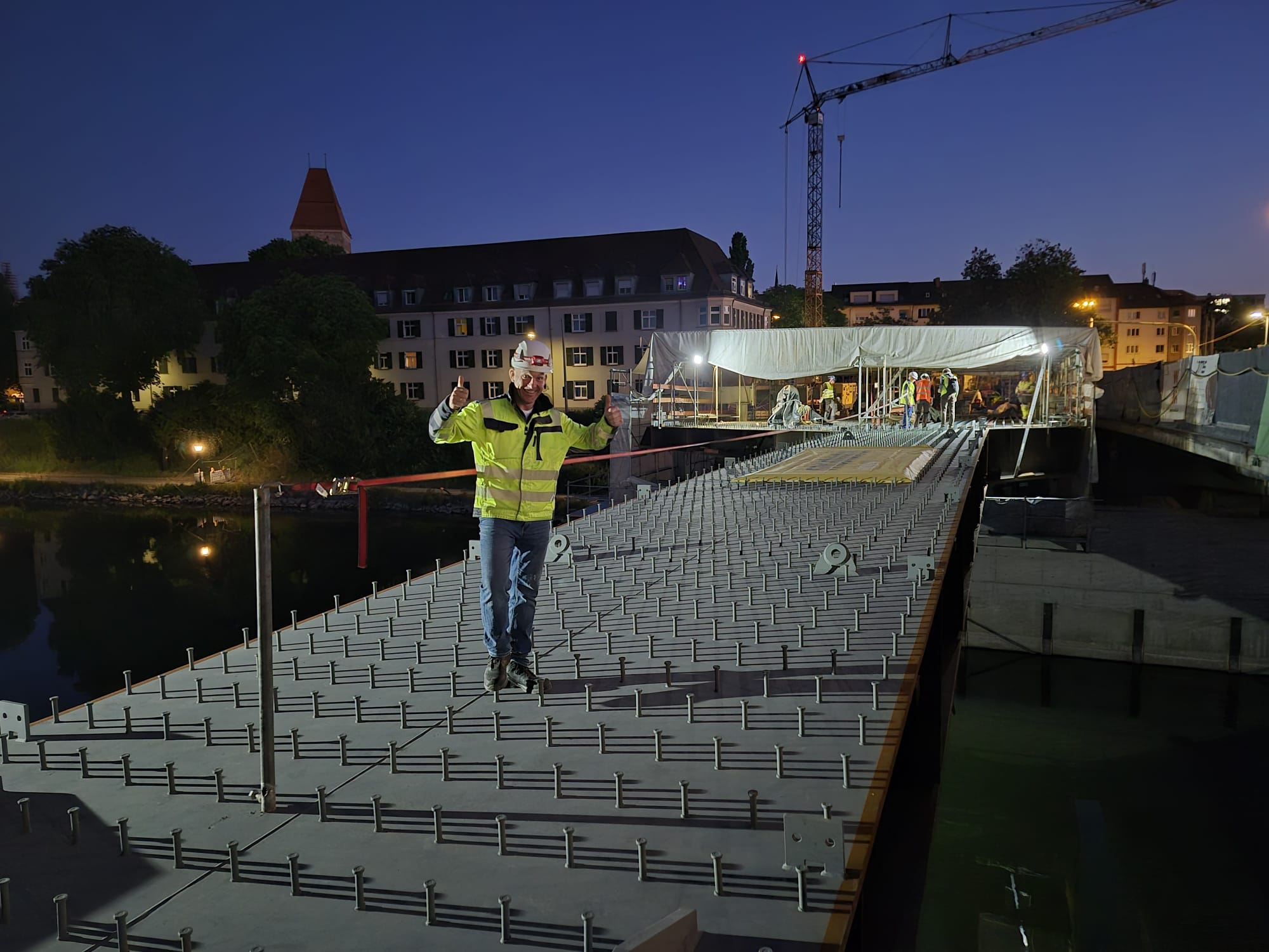 28.05.2026: Projektleiter Timo Roth ist froh, dass der Lückenschluss geglückt ist.
