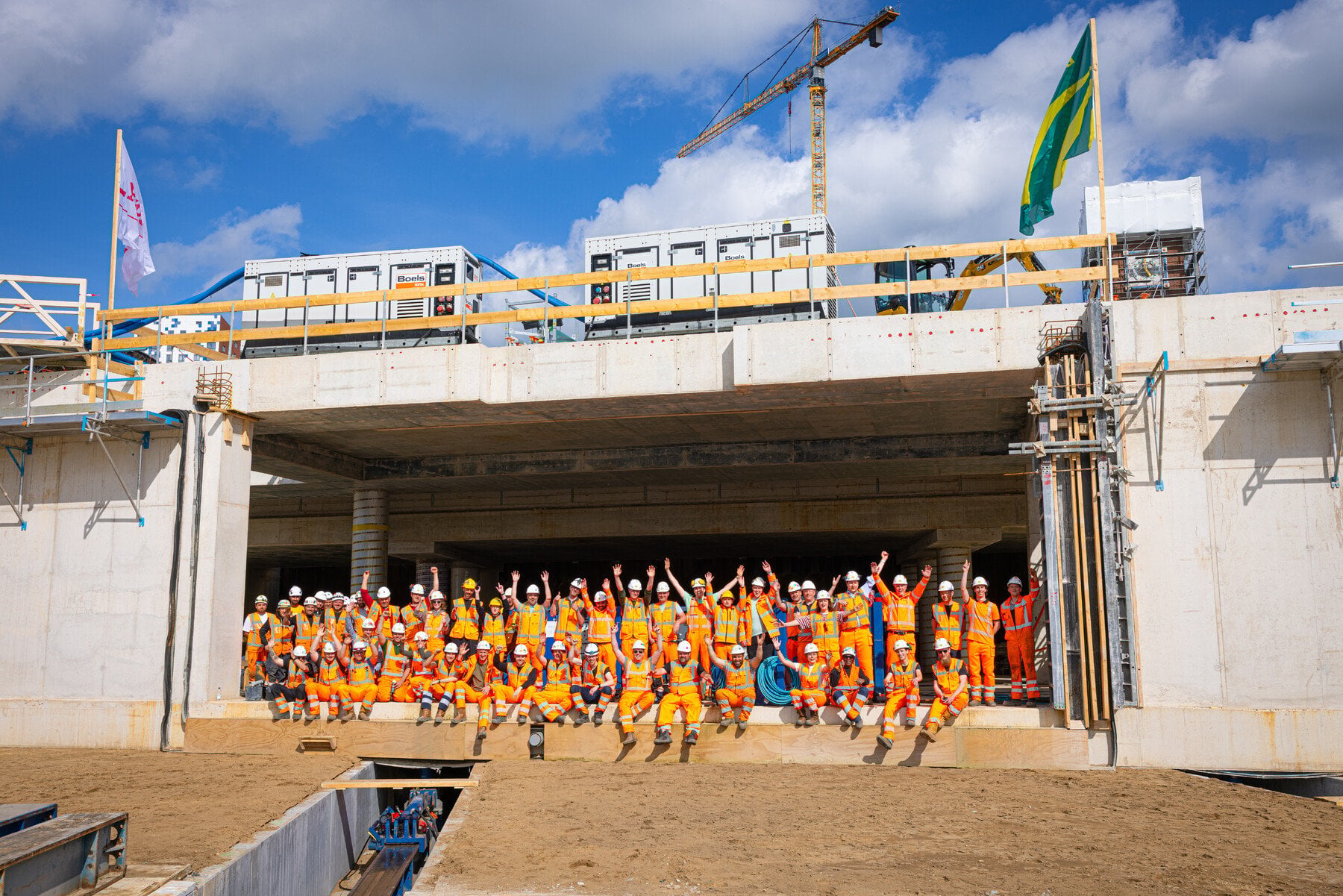 Een selectie van de grote groep medewerkers die aan deze 16-daagse buitendienststelling hebben gewerkt. Dank!