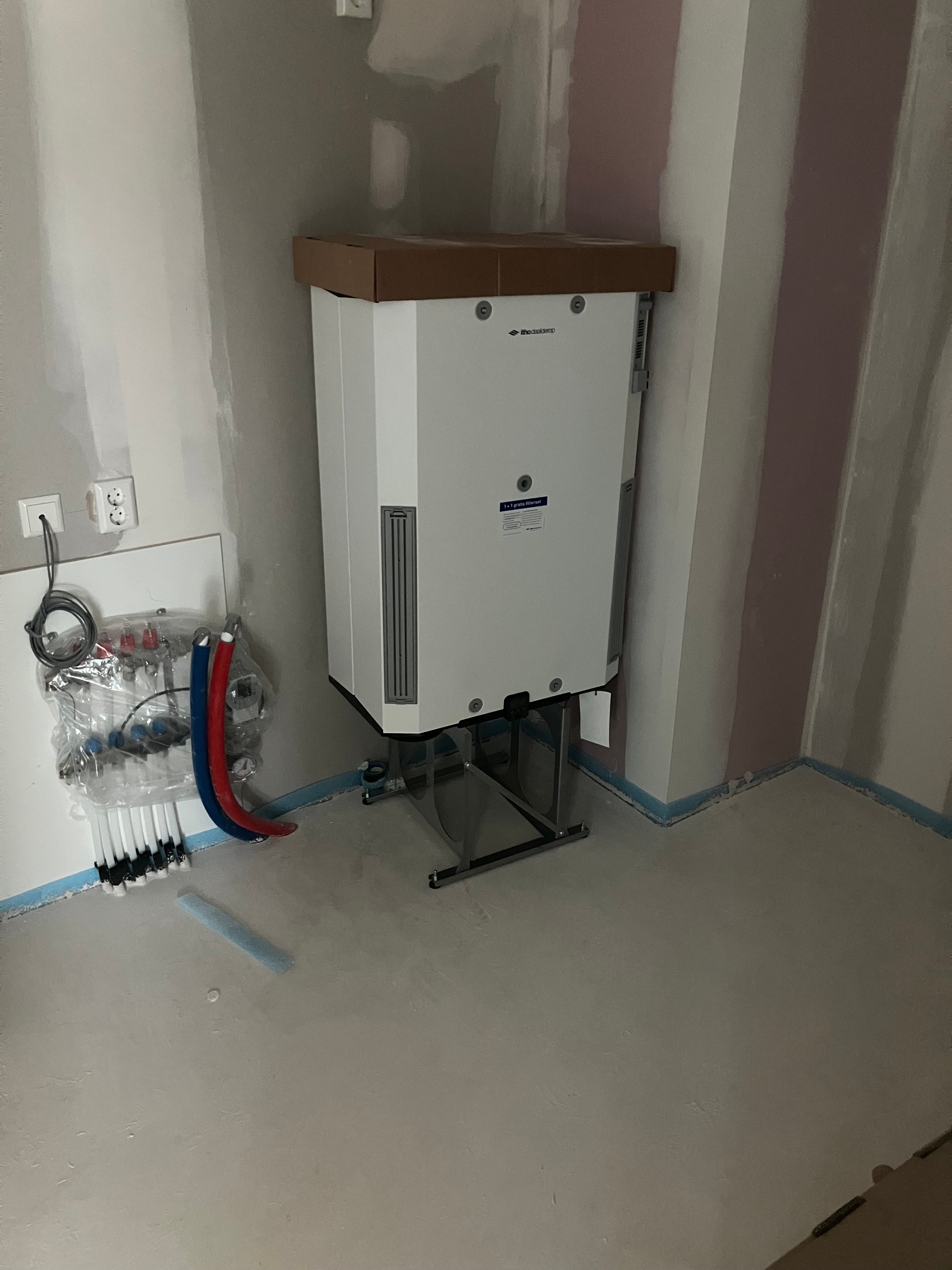 In de woningen worden WTW-units geplaatst om zogeheten stoeltjes zodat er door de aanliggende appartementen geen trillingen worden ervaren.