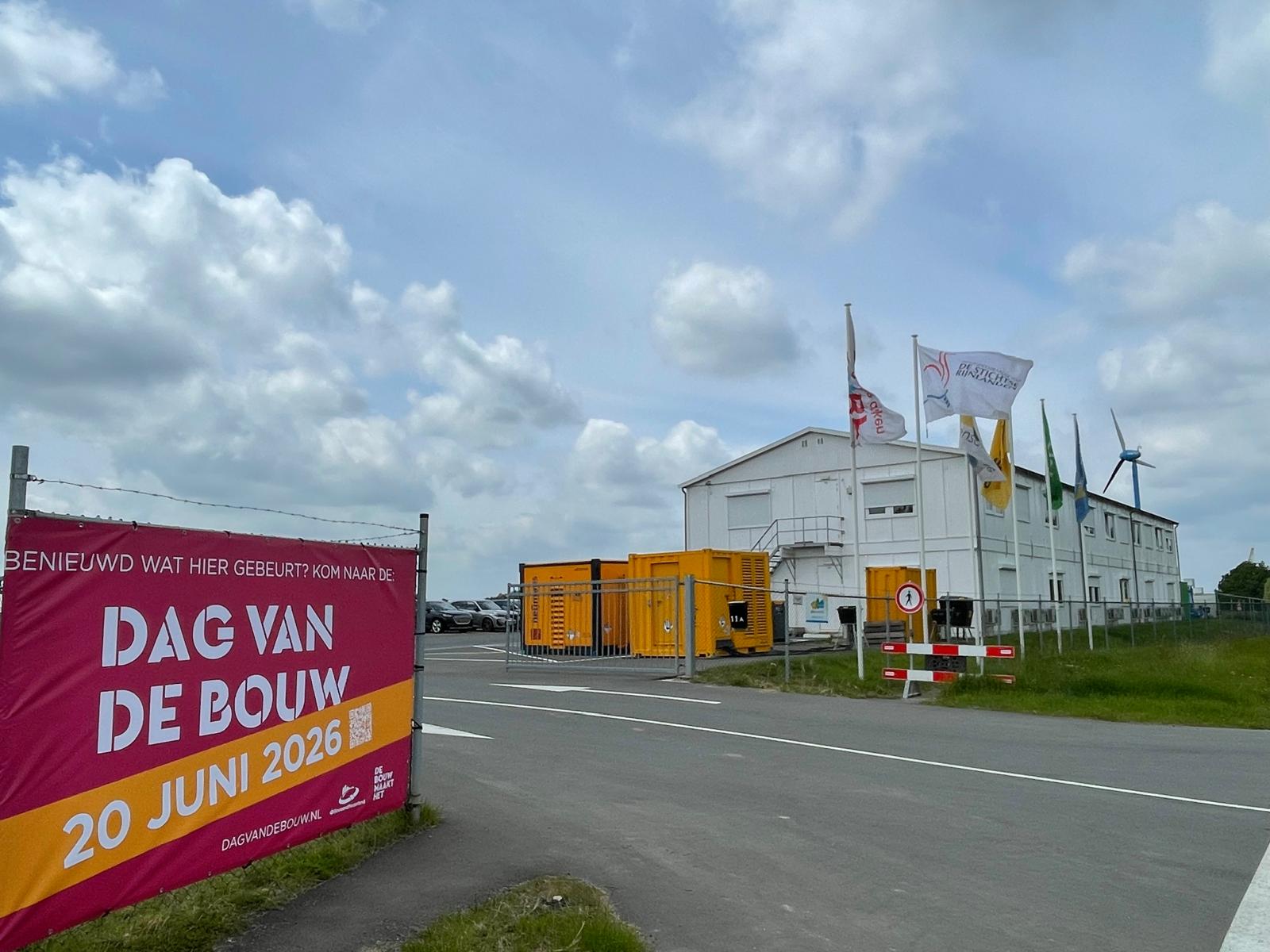 De Dag van de Bouw wordt georganiseerd op het terrein van de projectkeet, op Lekdijk Oost 11a.