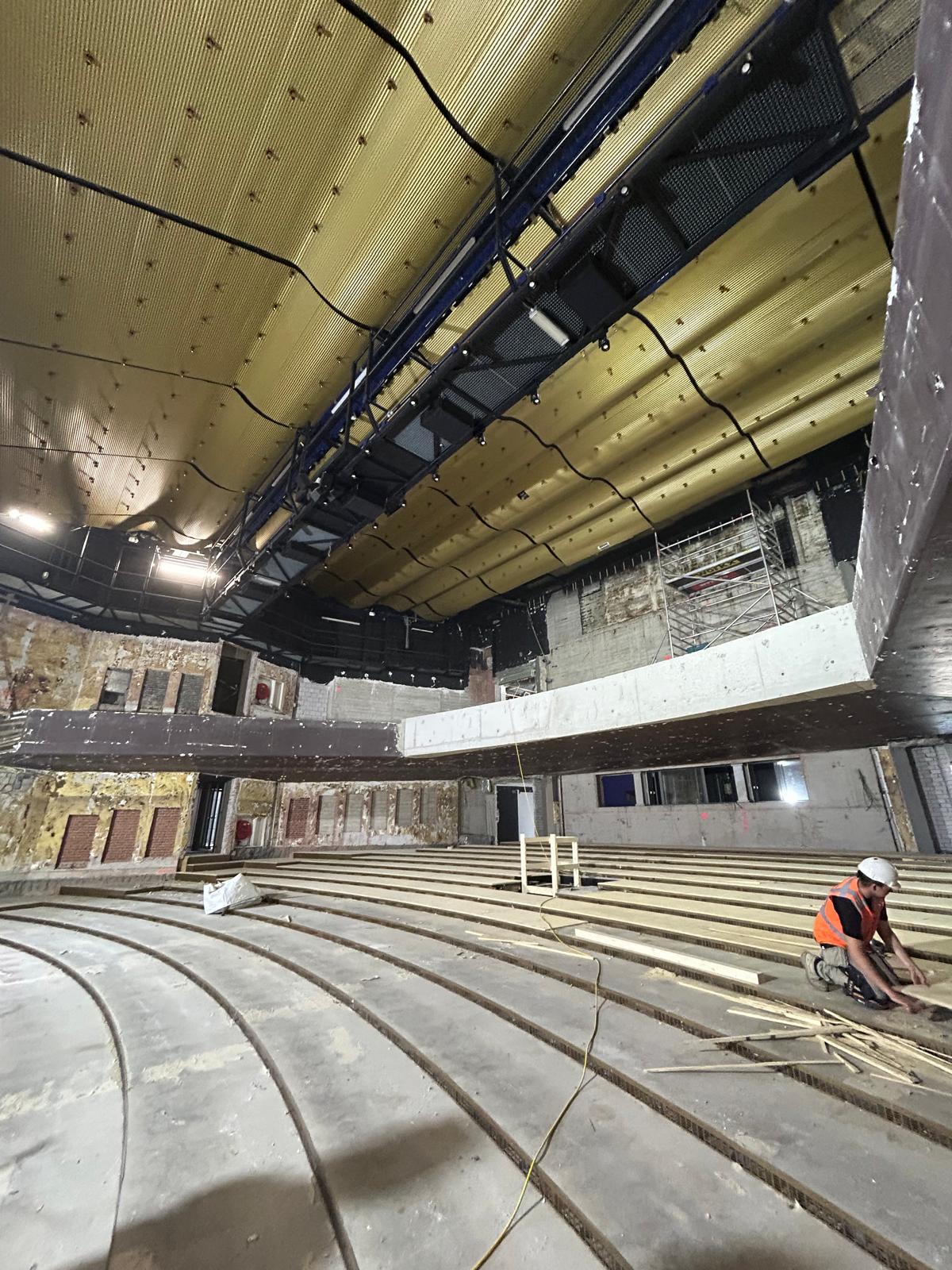 De grote zaal.
