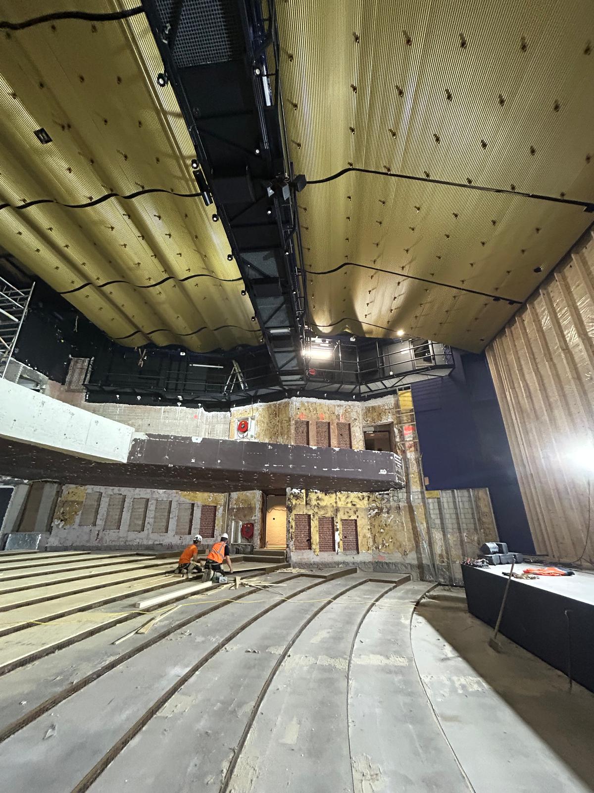 De grote zaal.