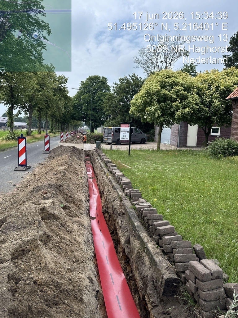 Foto van de werkzaamheden  deze week op de Ontginningsweg buiten de bebouwde kom.