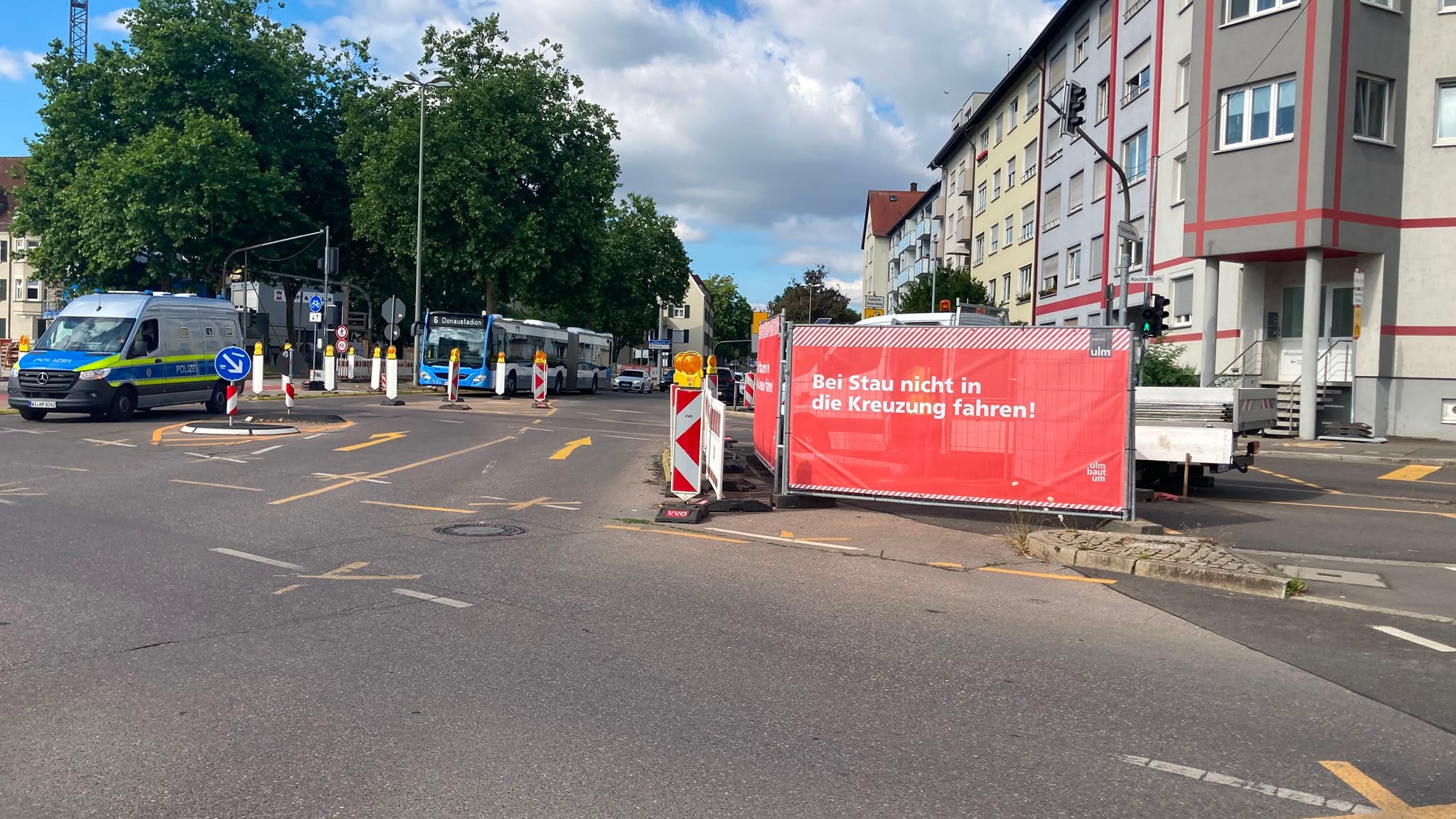 Banner an der Gänstorbrücke