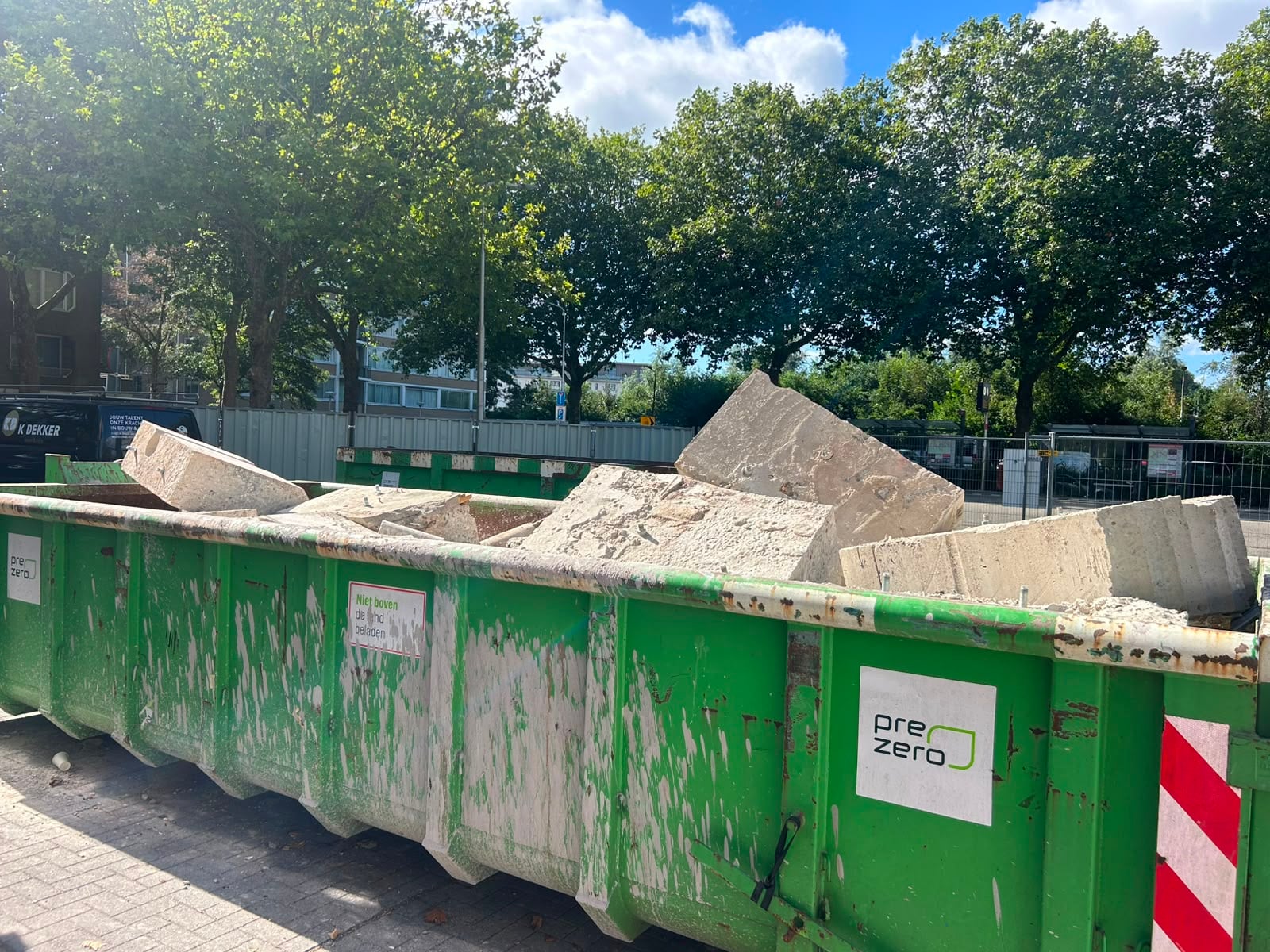 Betondelen verwijderen en afvoeren