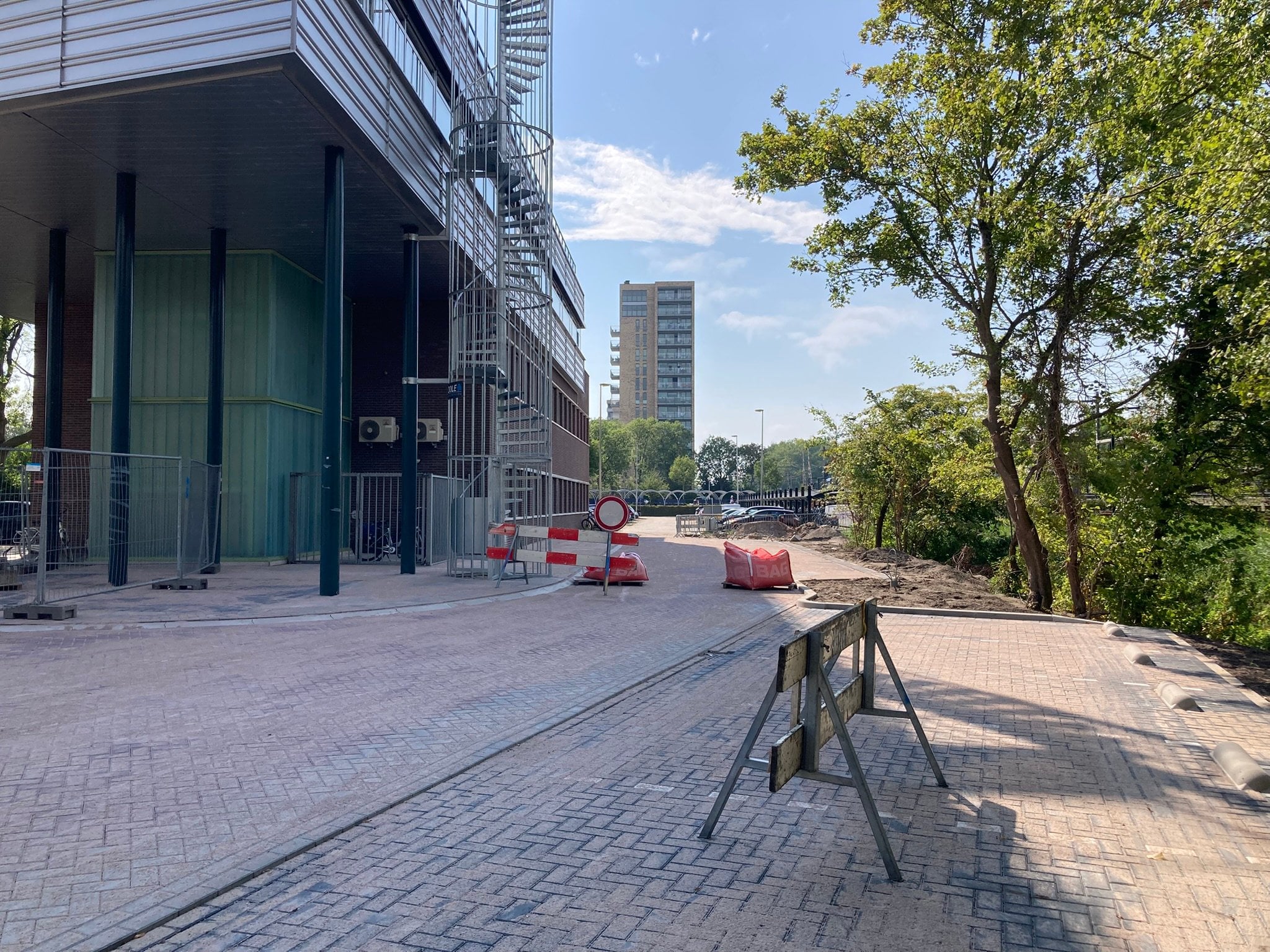 Fietsdoorgang gezien vanaf de Boeierflat