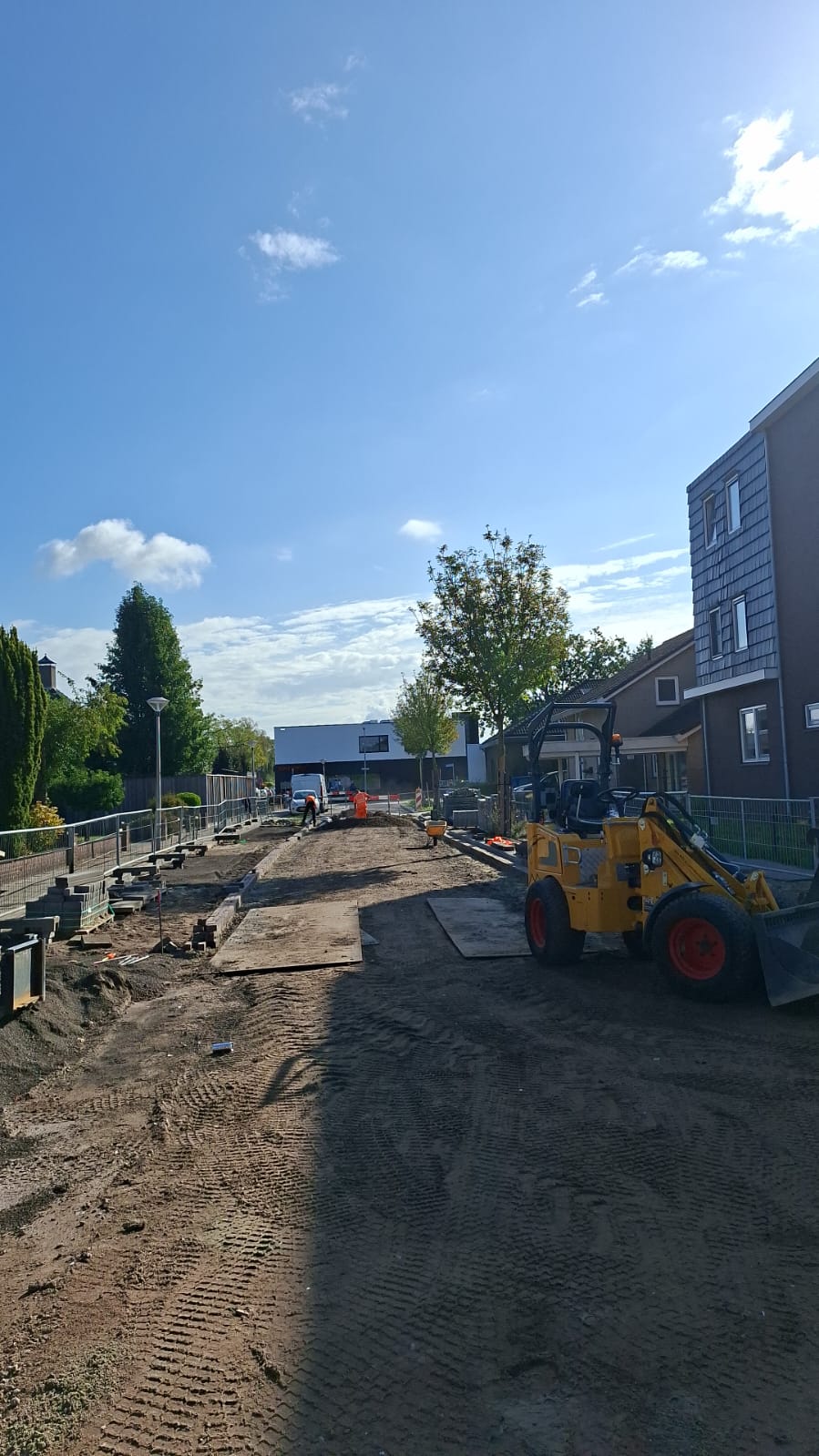 J. Le Mairestraat kijkend richting de apotheek.