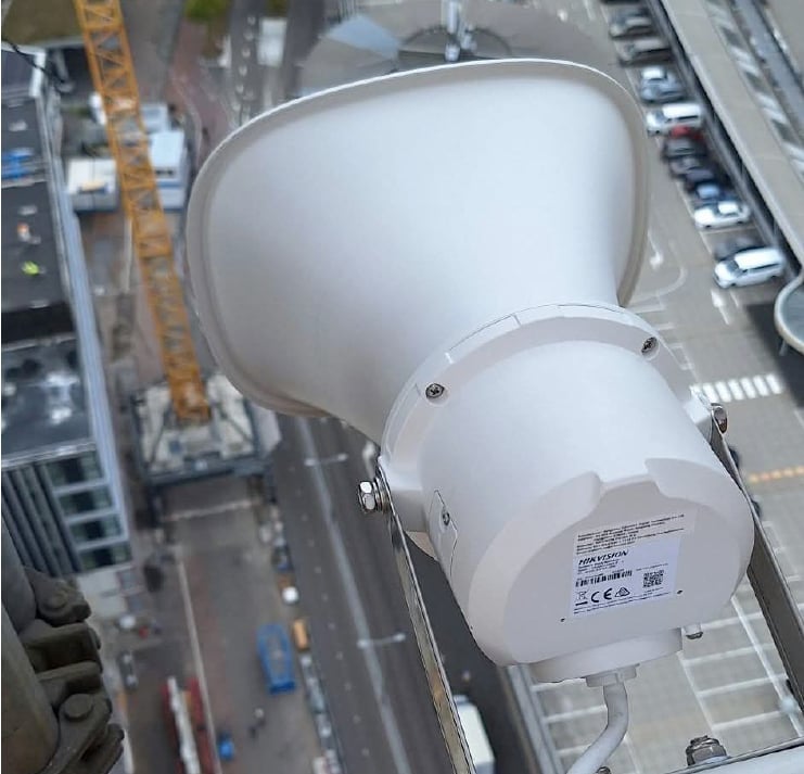 Hoorn die alarmsignaal afgeeft